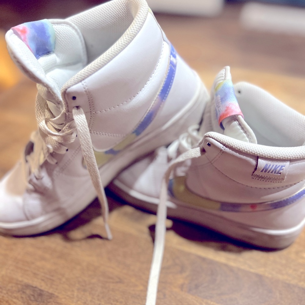 Nike Court Royale 2 Mid Women’s Sneaker - Picture 9 of 13